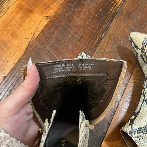 Cole Haan Grand EVA Embossed Leather Snake Print Ankle Boots Women’s 8.5 - Picture 7 of 8